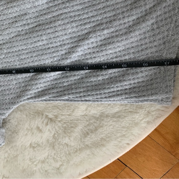 Design Lab Lord & Taylor Waffle Print Front Tie Tee - Picture 4 of 4